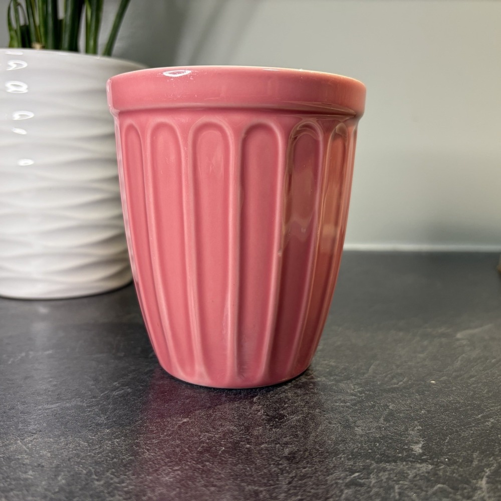 2006 Starbucks Pink Ribbed 16 oz Coffee Cup Mug W Handle Ceramic EUC - Picture 5 of 8